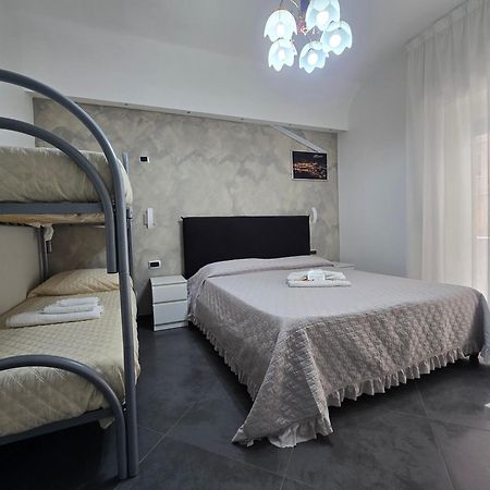 B&B Nazionale Napoli Bagian luar foto