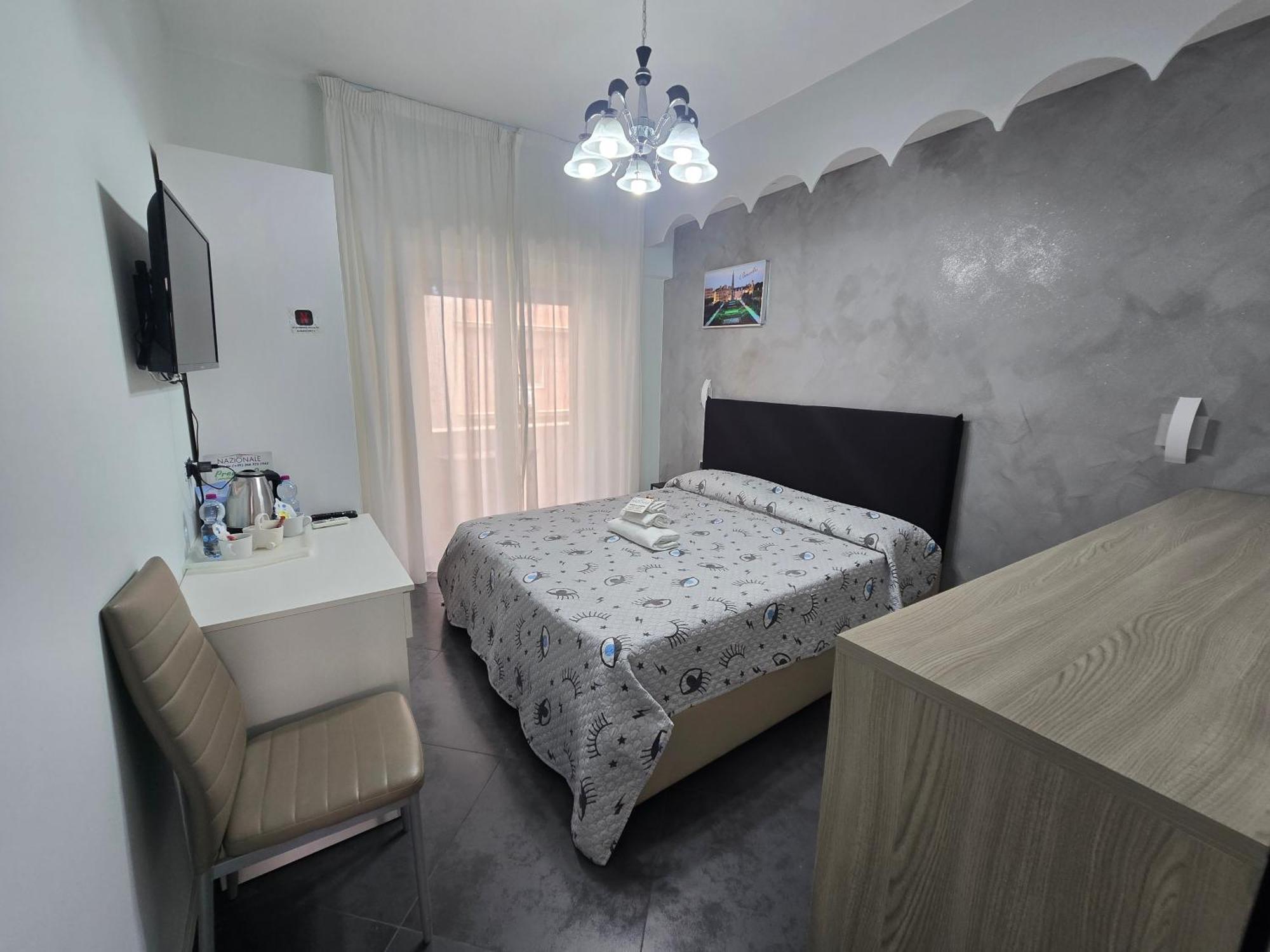 B&B Nazionale Napoli Bagian luar foto