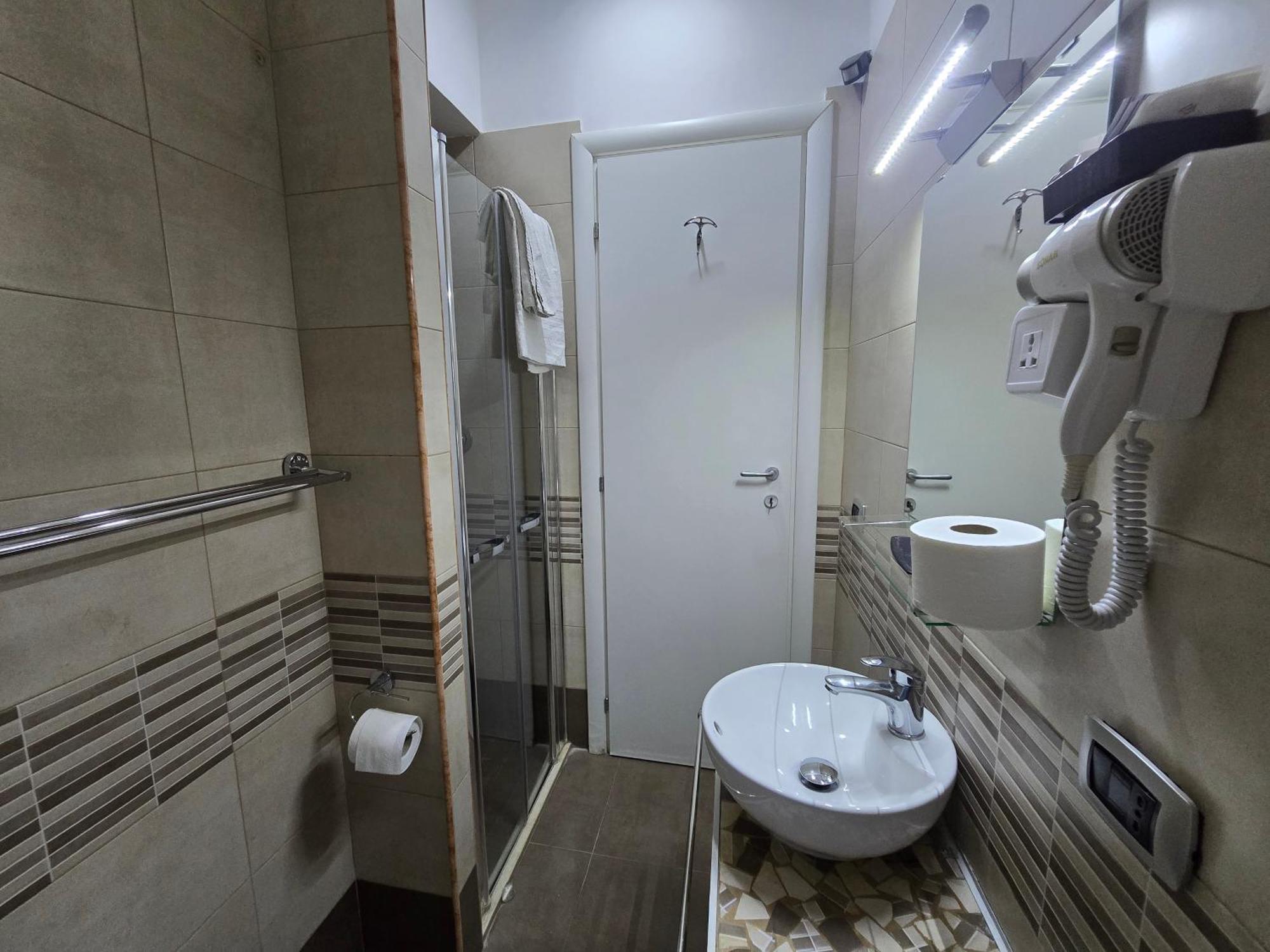 Nazionale Dream Hotel Napoli Bagian luar foto