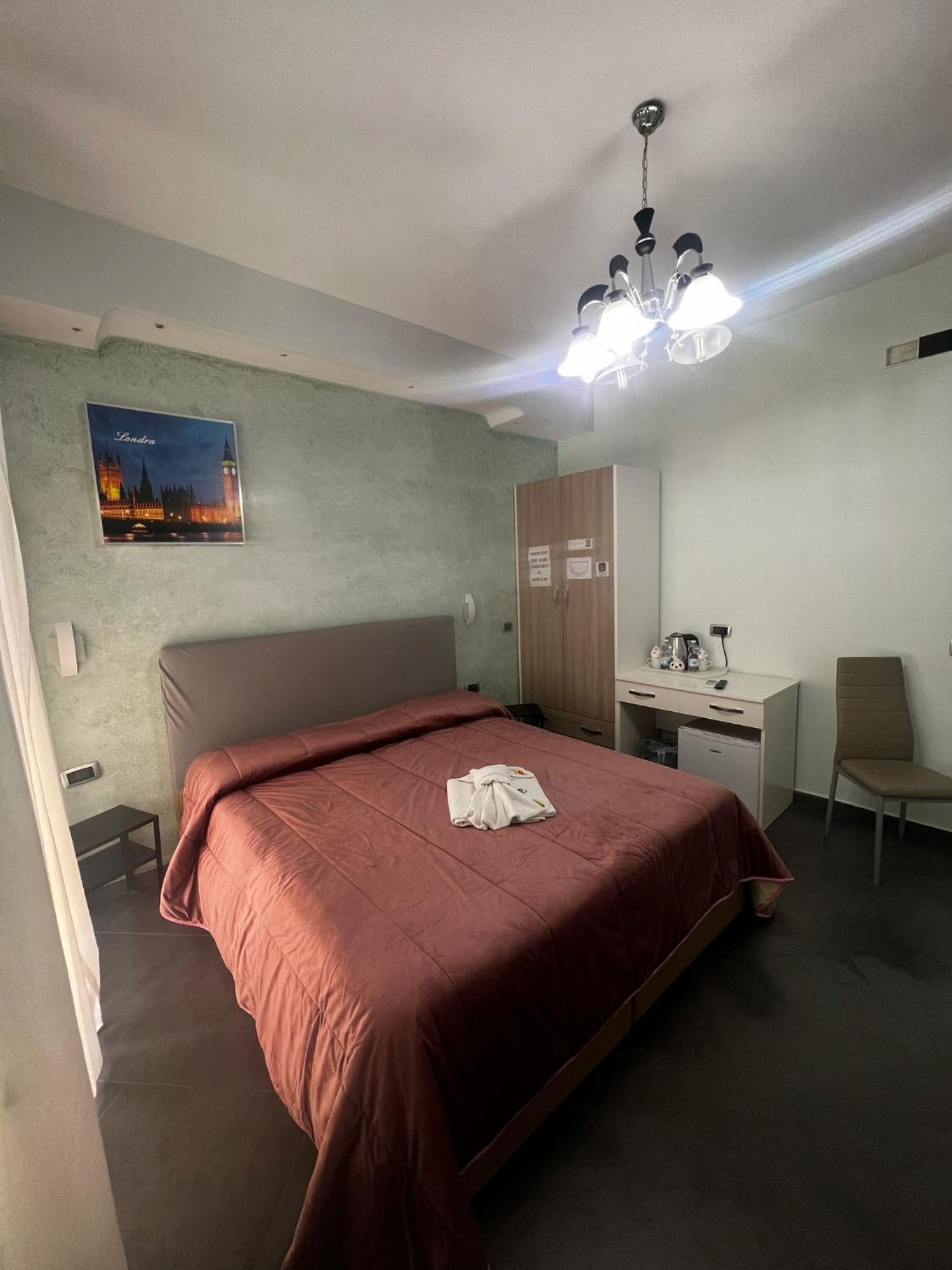 Nazionale Dream Hotel Napoli Bagian luar foto